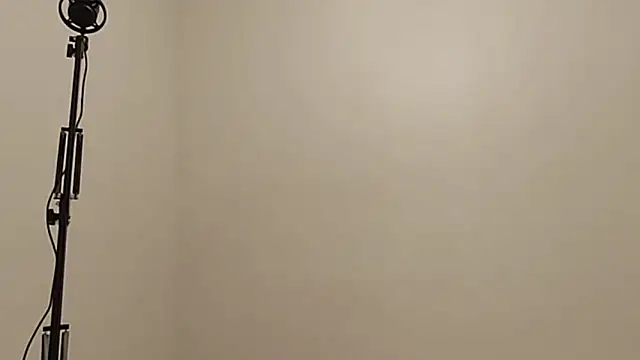 Snapshot of Elise_Nyx chatting on 10-03-25, 12:51 Elise Nyx online show from 10-03-25, 12:51