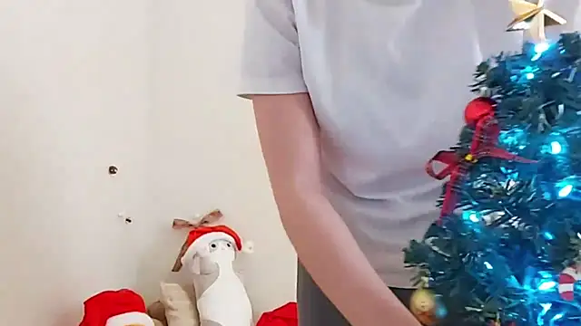 Snapshot of Elise_Nyx chatting on 12-17-25, 01:39 Elise Nyx online show from 12-17-25, 01:39