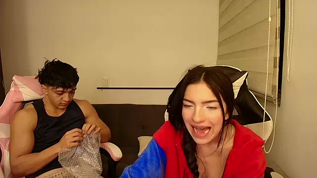 DesireLuxe online show from 11-26-25, 07:20