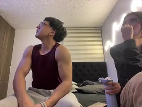 DesireLuxe online show from 02-25-26, 06:45