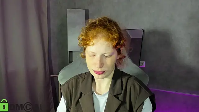 Sandra Wi1son online show from 09-11-25, 01:28