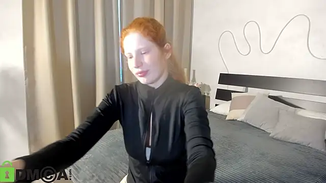 Sandra Wi1son online show from 10-06-25, 01:36