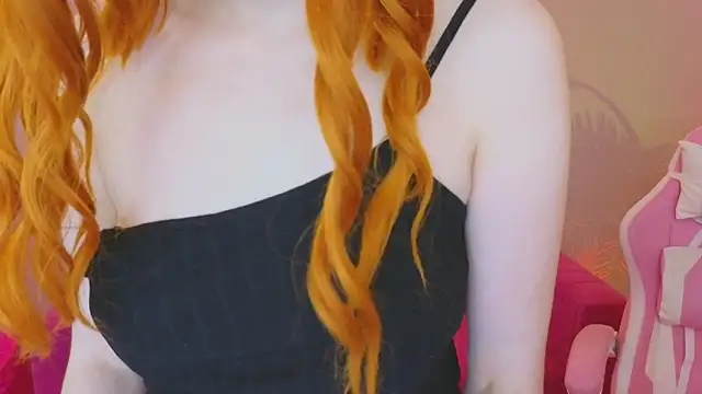 Snapshot of KristinMoore chatting on 03-15-25, 03:16 KristinMoore online show from 03-15-25, 03:16