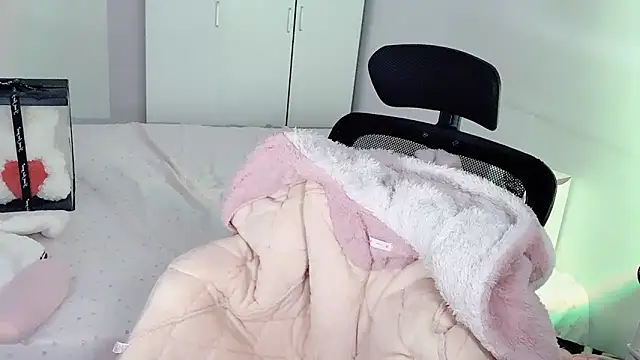 Annnnqi-77 online show from 10-25-25, 07:27