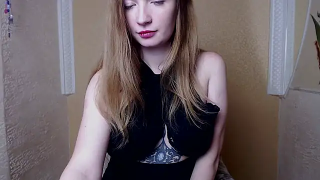 Snapshot of faiirylight chatting on 03-22-25, 01:41 faiirylight online show from 03-22-25, 01:41