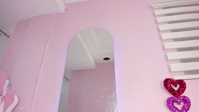 emily sweett24 online show from 02-24-25, 06:58