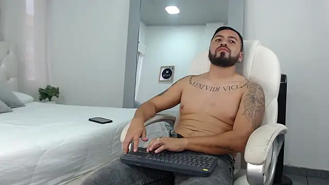 Snapshot of sebastian_colle chatting on 03-02-25, 03:05 sebastian colle online show from 03-02-25, 03:05