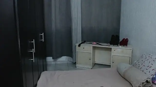 Snapshot of EngelCristaly chatting on 06-02-26, 04:36 EngelCristaly online show from 06-02-26, 04:36
