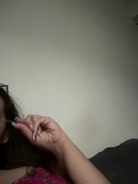 lola  med online show from 02-23-25, 09:05