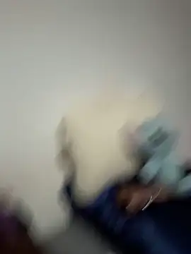 lola  med online show from 10-11-25, 02:59