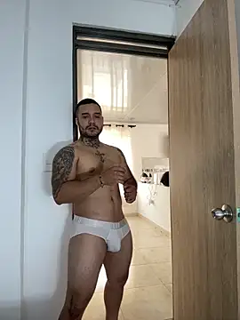 Snapshot of Angelgarcia_ chatting on 02-28-25, 07:35 Angelgarcia online show from 02-28-25, 07:35