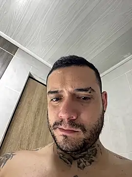 Snapshot of Angelgarcia_ chatting on 03-04-25, 11:43 Angelgarcia online show from 03-04-25, 11:43