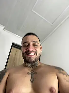 Snapshot of Angelgarcia_ chatting on 03-16-25, 10:42 Angelgarcia online show from 03-16-25, 10:42