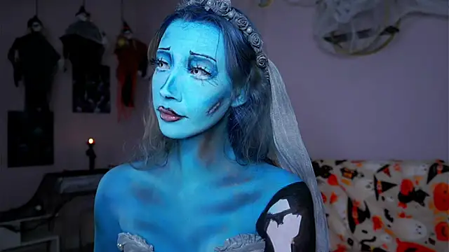 Snapshot of SunnivaCovil chatting on 10-31-25, 04:08 SunnivaCovil online show from 10-31-25, 04:08