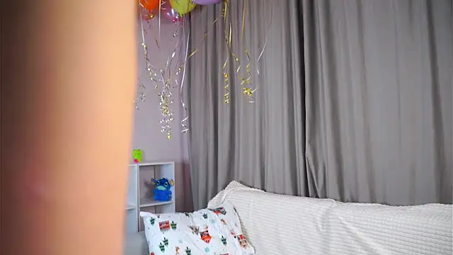 Snapshot of SunnivaCovil chatting on 01-17-26, 03:17 SunnivaCovil online show from 01-17-26, 03:17