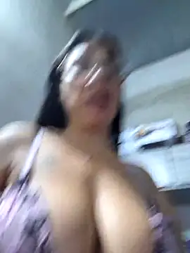 hot veteran01 online show from 04-15-26, 11:17