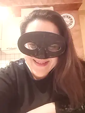 Snapshot of Dolcecurvy chatting on 03-10-25, 02:26 Dolcecurvy online show from 03-10-25, 02:26