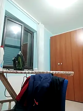 Snapshot of Dolcecurvy chatting on 11-08-25, 04:07 Dolcecurvy online show from 11-08-25, 04:07