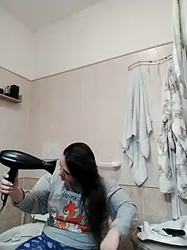 Snapshot of Dolcecurvy chatting on 01-11-26, 06:13 Dolcecurvy online show from 01-11-26, 06:13