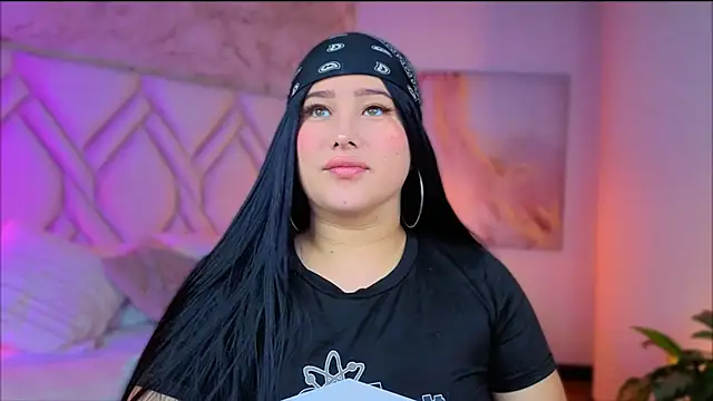 Snapshot of Leaa_Cox chatting on 07-20-26, 08:55 Leaa Cox online show from 07-20-26, 08:55
