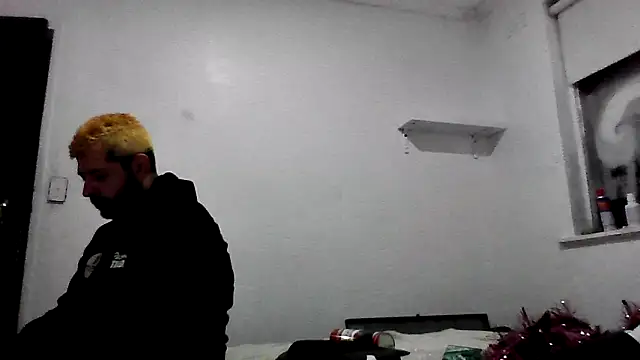 Snapshot of kinkyfag94 chatting on 12-20-25, 01:07 kinkyfag94 online show from 12-20-25, 01:07