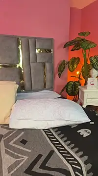 Tyla Ks online show from 03-14-25, 01:48