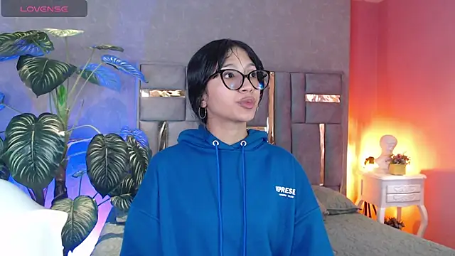 Tyla Ks online show from 09-27-25, 08:14