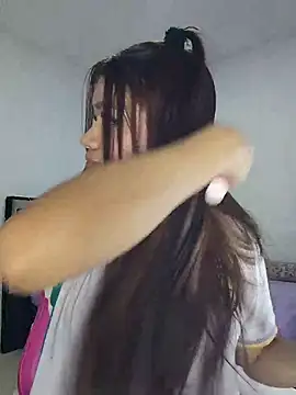 Snapshot of sophia_ramirez12 chatting on 06-17-26, 10:32 sophia ramirez12 online show from 06-17-26, 10:32