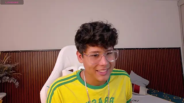 Raiden  Boy online show from 02-28-25, 10:28