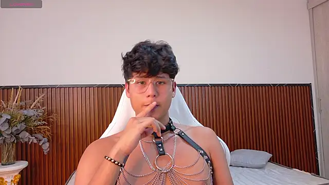 Raiden  Boy online show from 03-05-25, 08:42