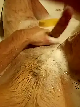 Snapshot of GrindingOvermuch chatting on 10-25-25, 01:02 GrindingOvermuch online show from 10-25-25, 01:02