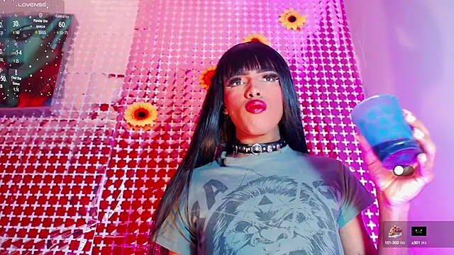 Snapshot of jymena_xxx chatting on 03-06-25, 12:43 jymena xxx online show from 03-06-25, 12:43