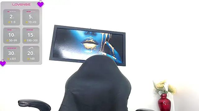 Snapshot of jymena_xxx chatting on 11-07-25, 07:14 jymena xxx online show from 11-07-25, 07:14