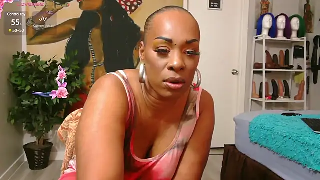 Snapshot of Queenanitadix chatting on 01-29-25, 07:32 Queenanitadix online show from 01-29-25, 07:32