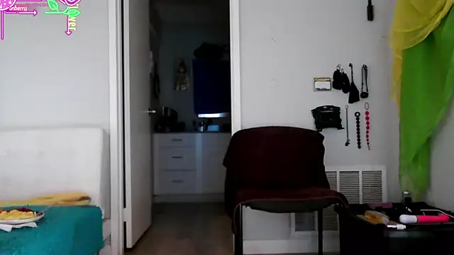 Queenanitadix online show from 06-26-26, 03:49
