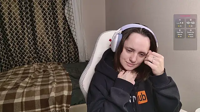 Snapshot of Luna_Loveee chatting on 09-20-25, 03:51 Luna Loveee online show from 09-20-25, 03:51