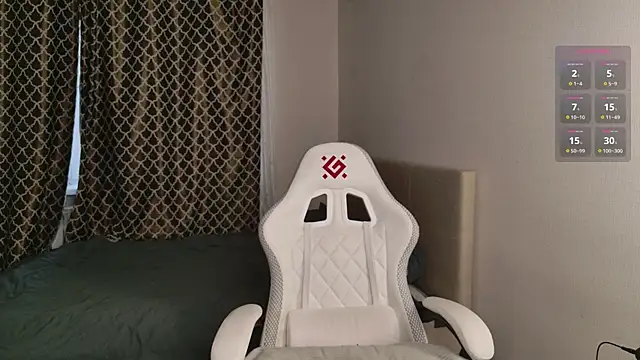 Snapshot of Luna_Loveee chatting on 09-26-25, 03:32 Luna Loveee online show from 09-26-25, 03:32