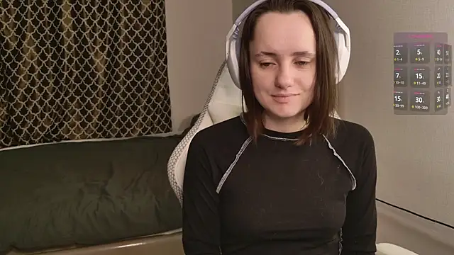 Snapshot of Luna_Loveee chatting on 11-16-25, 03:12 Luna Loveee online show from 11-16-25, 03:12