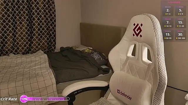 Snapshot of Luna_Loveee chatting on 12-04-25, 04:33 Luna Loveee online show from 12-04-25, 04:33