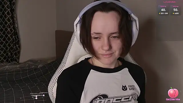 Luna Loveee online show from 04-01-26, 04:02