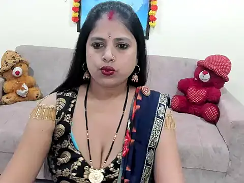 Snapshot of leahgotiii chatting on 10-23-25, 03:17 leahgotiii online show from 10-23-25, 03:17