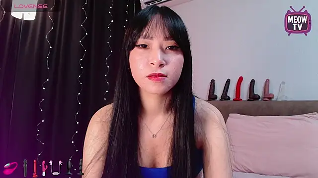 Snapshot of miyakimi0101 chatting on 09-15-25, 12:43 miyakimi0101 online show from 09-15-25, 12:43