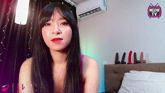 Snapshot of miyakimi0101 chatting on 09-23-25, 12:35 miyakimi0101 online show from 09-23-25, 12:35