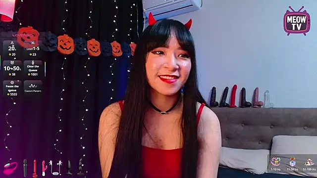 Snapshot of miyakimi0101 chatting on 10-28-25, 12:47 miyakimi0101 online show from 10-28-25, 12:47