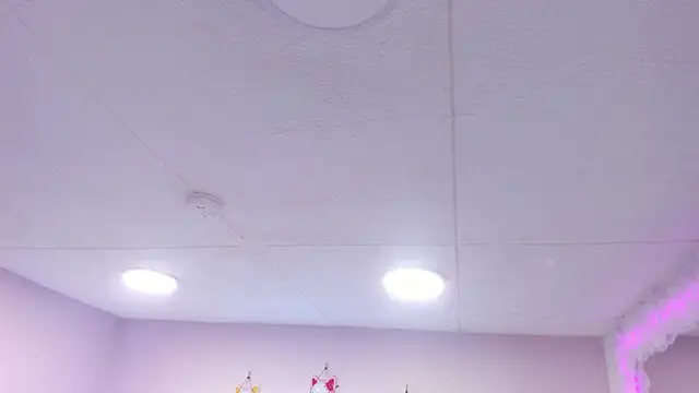 Snapshot of Selene_bennet chatting on 03-22-25, 06:58 Selene bennet online show from 03-22-25, 06:58