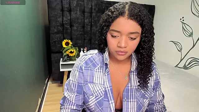 Snapshot of Natasha_rose__ chatting on 01-31-26, 07:23 Natasha rose online show from 01-31-26, 07:23