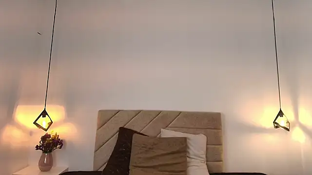 Snapshot of Natasha_rose__ chatting on 02-10-26, 01:59 Natasha rose online show from 02-10-26, 01:59