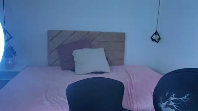 Snapshot of Natasha_rose__ chatting on 02-26-26, 02:49 Natasha rose online show from 02-26-26, 02:49