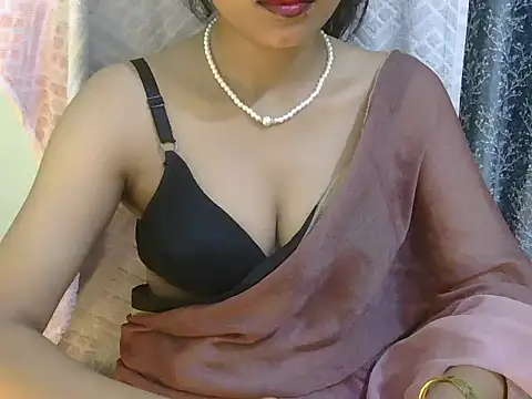Cute Pihu01 online show from 07-17-26, 09:19