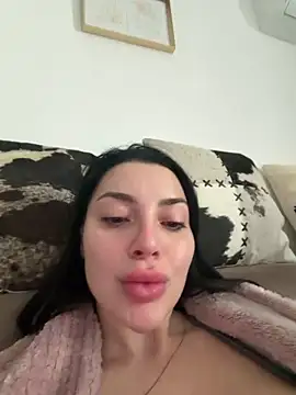 Mia Splash online show from 03-08-26, 02:10